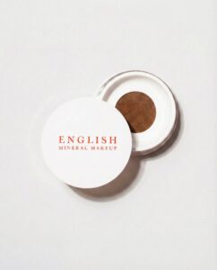 Created for the deepest skin tones, A Vegan Cruelty Free foundation range that will perfect the complicated under and over tones of darker skin tone.
