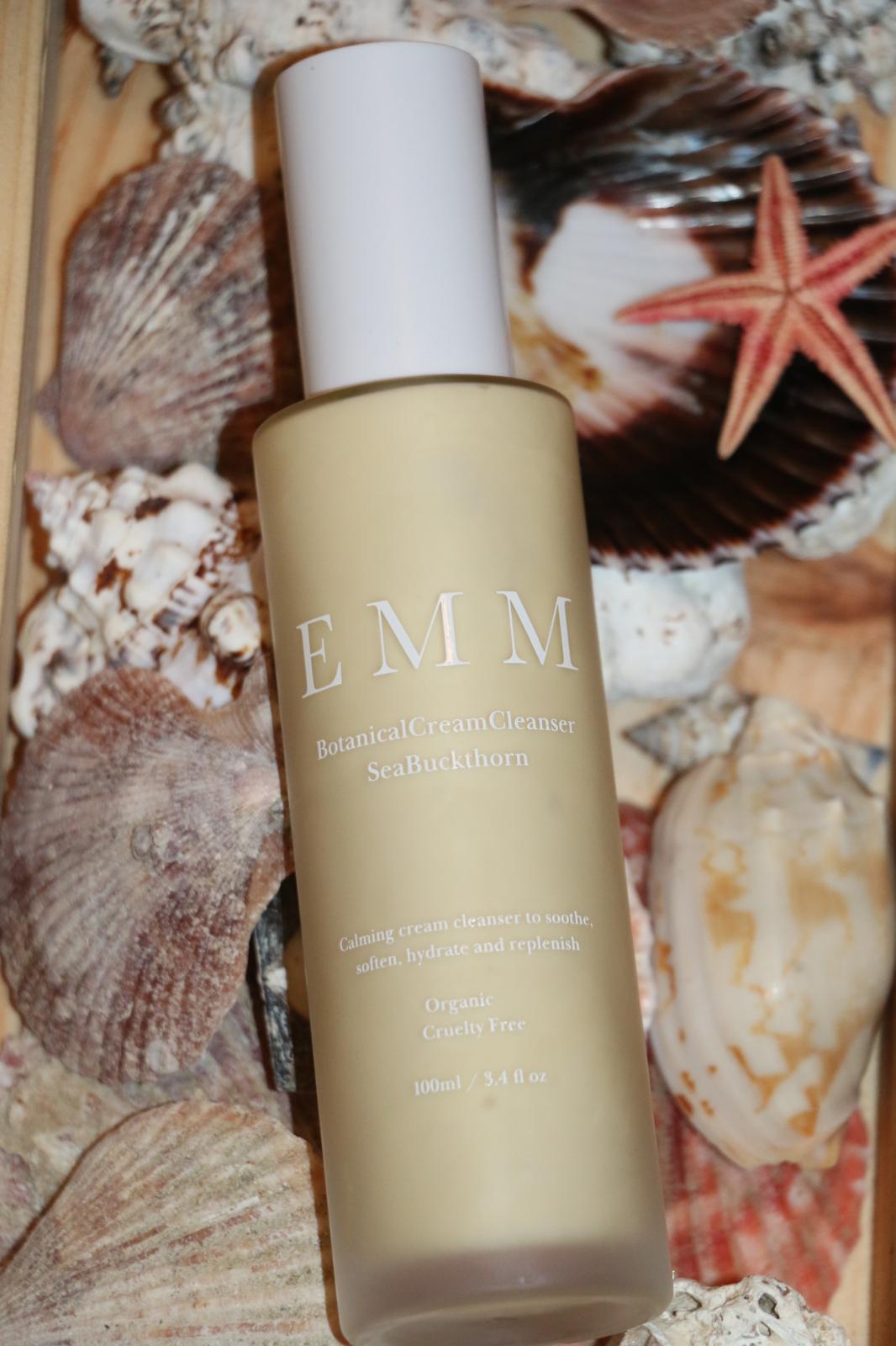 Sea Buckthorn Gentle Detox Cleanser. A softly structured, unscented cream cleanser designed to cleanse the skin effectively.