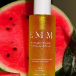 Pomegranate & Neroli Cleansing Oil is a lightweight, water-free cleanser created to dissolve makeup, sunscreen and daily impurities.